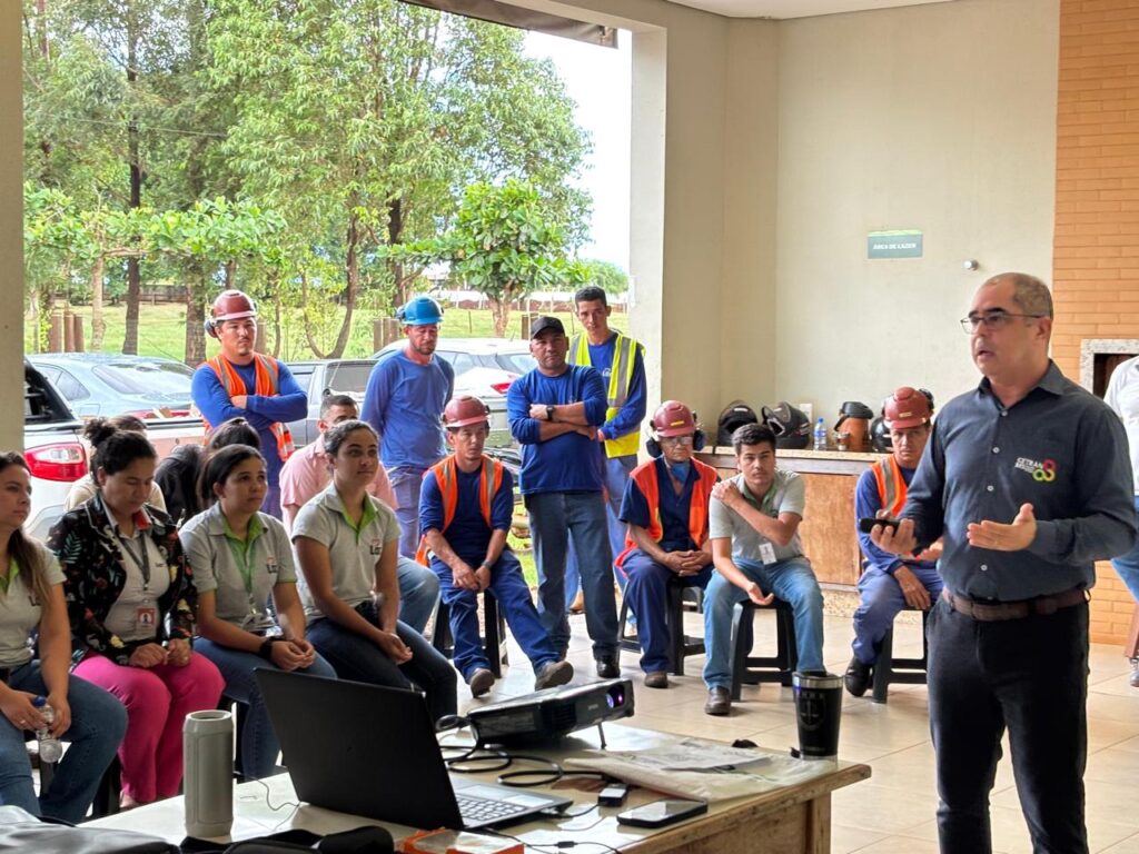 Cooperativa Lar promove palestra do Abril Verde em Aral Moreira