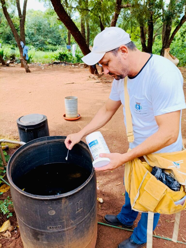 Ação conjunta mobiliza comunidade indígena no combate à dengue em Amambai