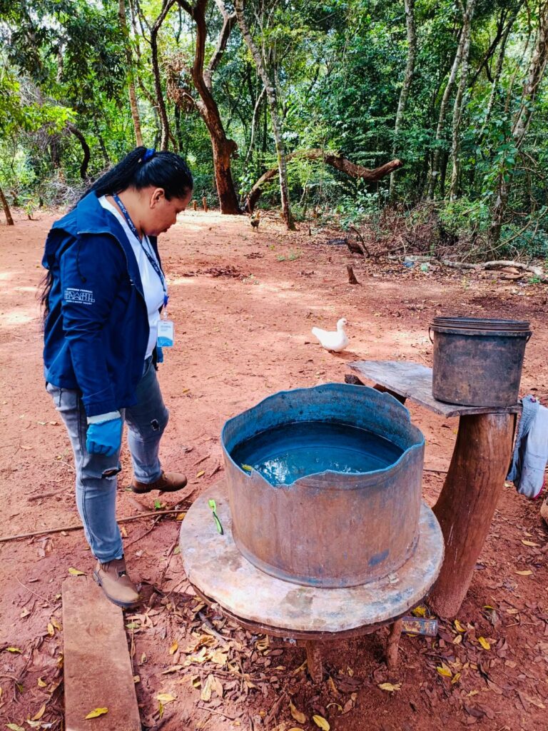 Ação conjunta mobiliza comunidade indígena no combate à dengue em Amambai