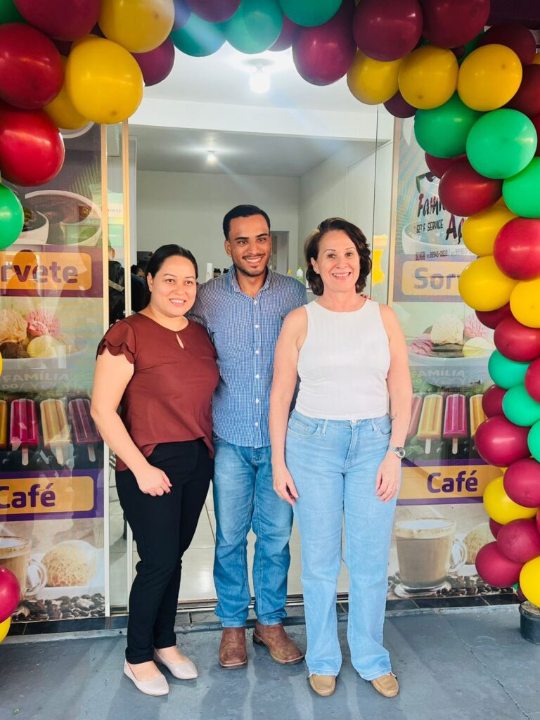 Família do Açaí é inaugurada em Amambai e transforma sonho em realidade Família do Açaí é inaugurada em Amambai e transforma sonho em realidade