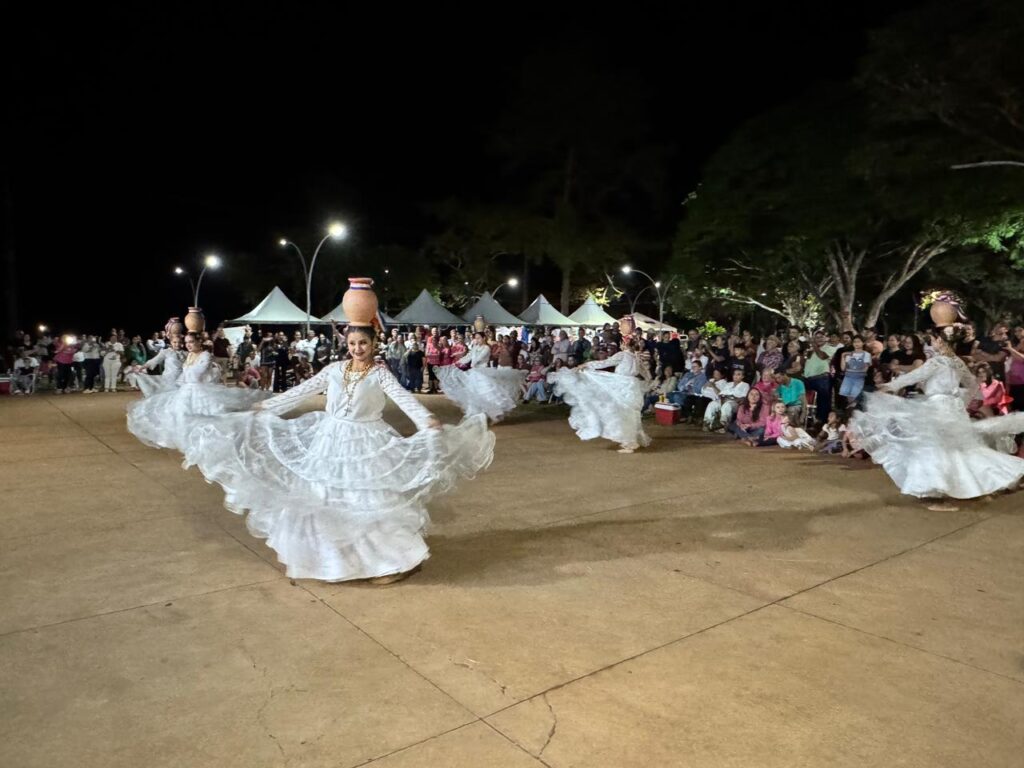 Feira da Lua reúne cultura, lazer e movimenta a economia local em Tacuru Feira da Lua reúne cultura, lazer e movimenta a economia local em Tacuru