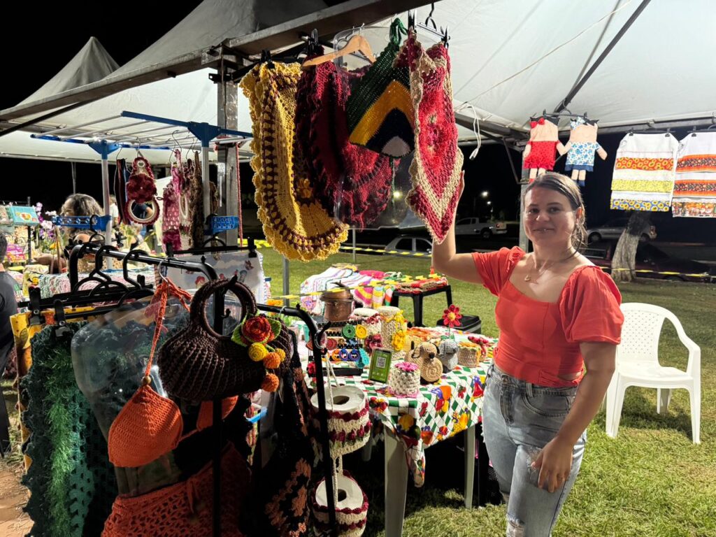 Feira da Lua reúne cultura, lazer e movimenta a economia local em Tacuru Feira da Lua reúne cultura, lazer e movimenta a economia local em Tacuru