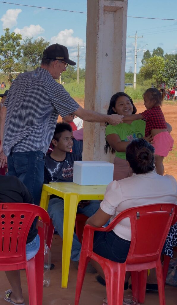Prefeito Sérgio Barbosa acompanha programação do Dia dos Povos Indígenas em aldeias de Amambai Prefeito Sérgio Barbosa acompanha programação do Dia dos Povos Indígenas em aldeias de Amambai