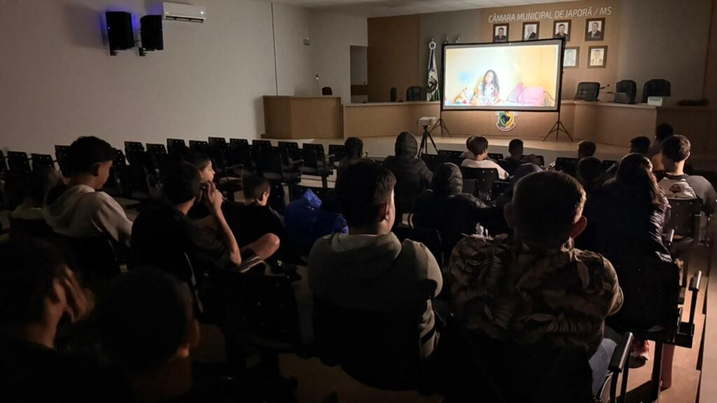 Câmara de Japorã realiza sessão do Cine Câmara e amplia acesso à cultura