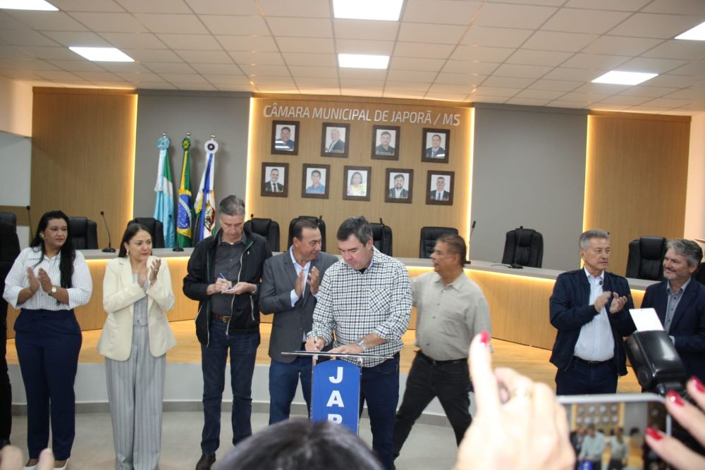 Eduardo Riedel e lideranças políticas anunciam obras para Japorã e para o distrito de Jacareí