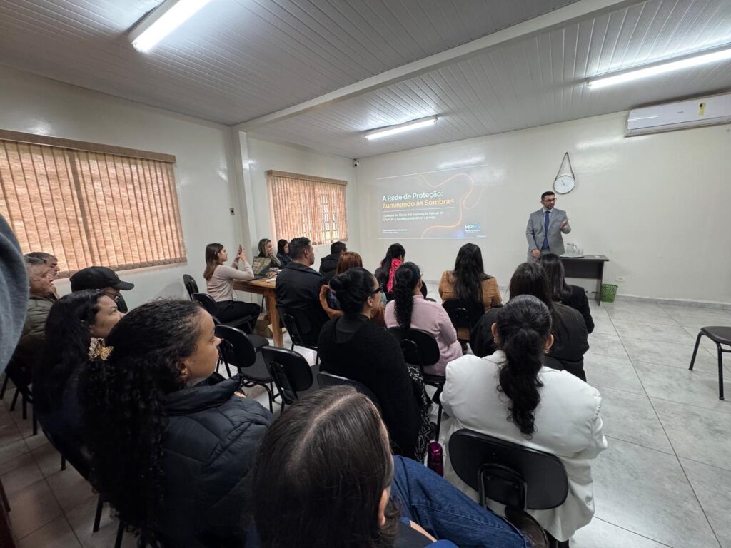 Palestra do Maio Laranja reforça ações de enfrentamento à violência sexual contra crianças e adolescentes em Paranhos