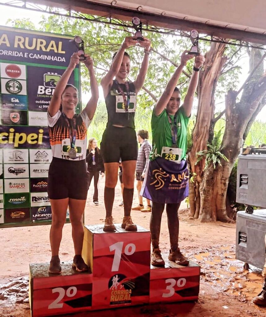 Atletismo de Coronel Sapucaia conquista seis pódios em corrida pedestre em Naviraí