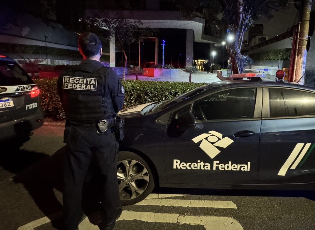 Operação Fluxo Oculto mira esquema no setor de combustíveis com movimentação de R$ 26 bilhões em fintechs Operação Fluxo Oculto mira esquema no setor de combustíveis com movimentação de R$ 26 bilhões em fintechs