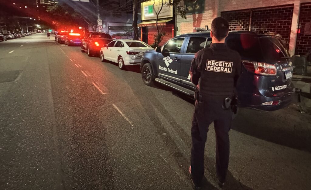 Operação Fluxo Oculto mira esquema no setor de combustíveis com movimentação de R$ 26 bilhões em fintechs Operação Fluxo Oculto mira esquema no setor de combustíveis com movimentação de R$ 26 bilhões em fintechs