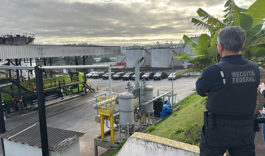 Operação Fluxo Oculto mira esquema no setor de combustíveis com movimentação de R$ 26 bilhões em fintechs Operação Fluxo Oculto mira esquema no setor de combustíveis com movimentação de R$ 26 bilhões em fintechs