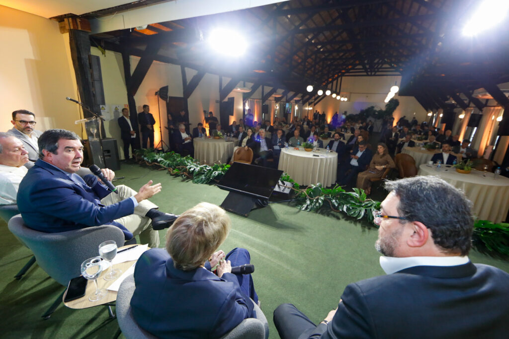 Mato Grosso do Sul cria cenário industrial de sucesso, com geração de empregos e destaque nacional Mato Grosso do Sul cria cenário industrial de sucesso, com geração de empregos e destaque nacional