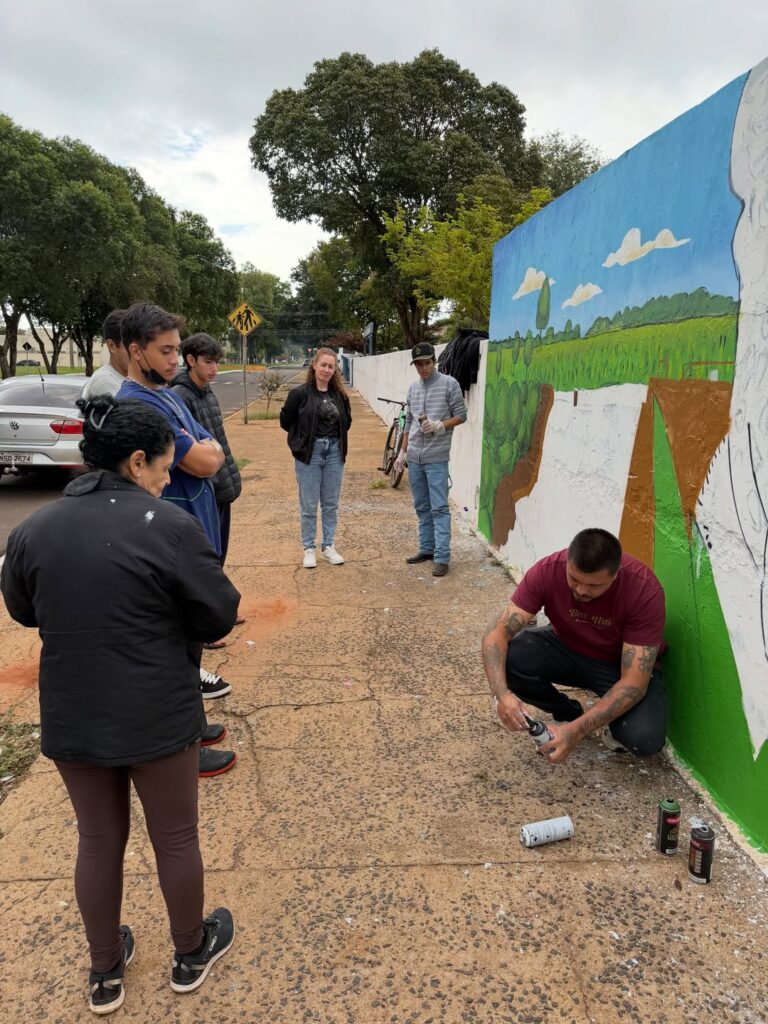 Projeto Oficina de Grafite valoriza a história de Iguatemi através da arte Projeto Oficina de Grafite valoriza a história de Iguatemi através da arte