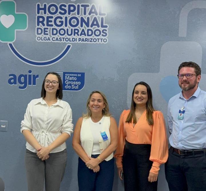 Lia Nogueira acompanha funcionamento da Policlínica e reforça compromisso com a saúde de Dourados
