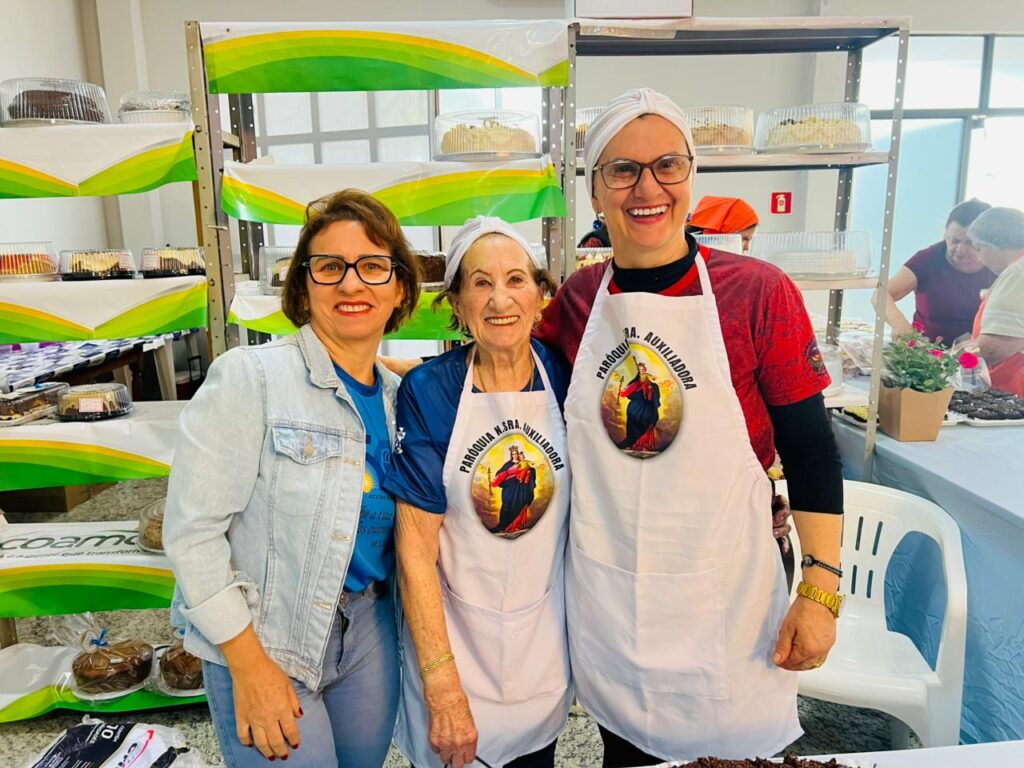 Aconteceu nos dias 23 e 24 a tradicional Festa da Padroeira Nossa Senhora Auxiliadora em Amambai Aconteceu nos dias 23 e 24 a tradicional Festa da Padroeira Nossa Senhora Auxiliadora em Amambai