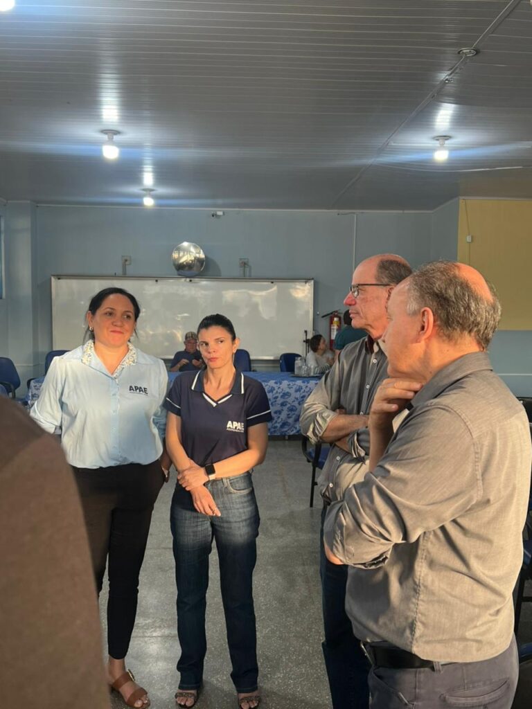 Prefeito de Amambai recebe visita institucional do deputado estadual Junior Mochi para diálogo e troca de ideias em prol do município Prefeito de Amambai recebe visita institucional do deputado estadual Junior Mochi para diálogo e troca de ideias em prol do município