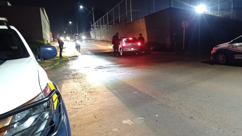 Polícia Militar e AGETRAN realizam blitz em ação conjunta durante Operação Integrar – Sul Fronteira em Ponta Porã Polícia Militar e AGETRAN realizam blitz em ação conjunta durante Operação Integrar – Sul Fronteira em Ponta Porã
