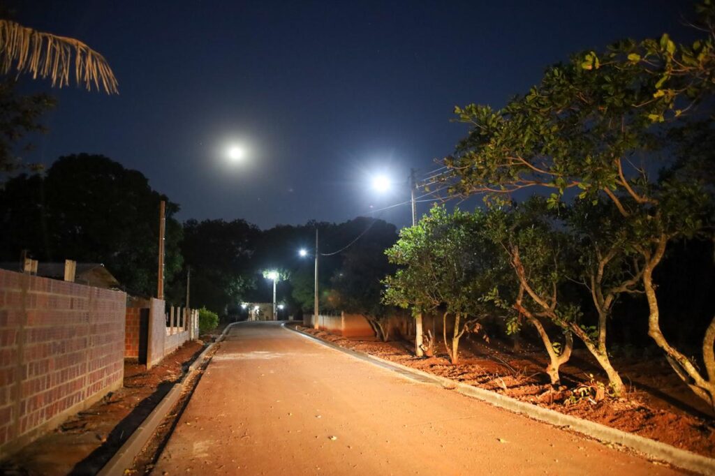 Governo de MS acompanha reta final da pavimentação no Distrito de Bocajá, em Douradina