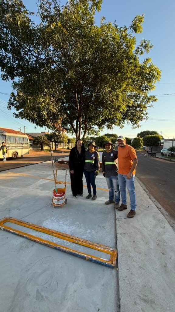Prefeita Lurdes atende demanda histórica do Santa Marta, entrega estacionamento e anuncia nova praça para o bairro em Caarapó