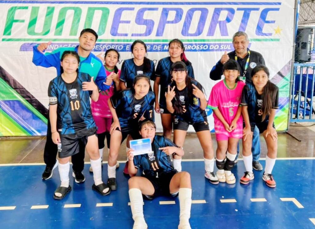Futsal feminino de Amambai é vice-campeão da primeira divisão dos Jogos Escolares de MS 2026 Futsal feminino de Amambai é vice-campeão da primeira divisão dos Jogos Escolares de MS 2026