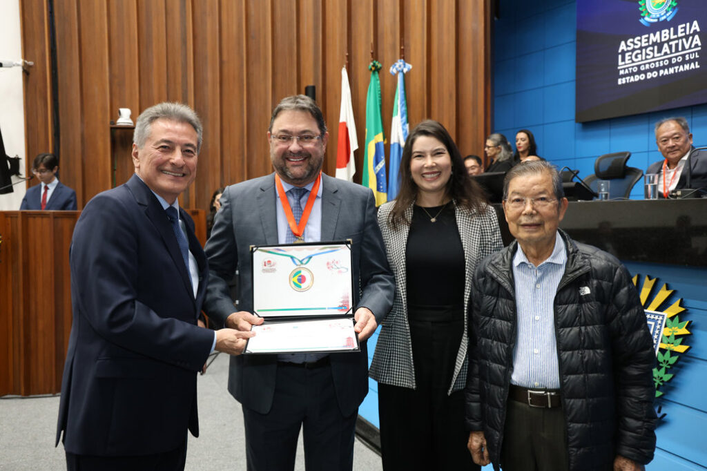 Sérgio Longen recebe Comenda do Mérito da Comunidade Japonesa e destaca fortalecimento das relações entre Japão e MS Sérgio Longen recebe Comenda do Mérito da Comunidade Japonesa e destaca fortalecimento das relações entre Japão e MS