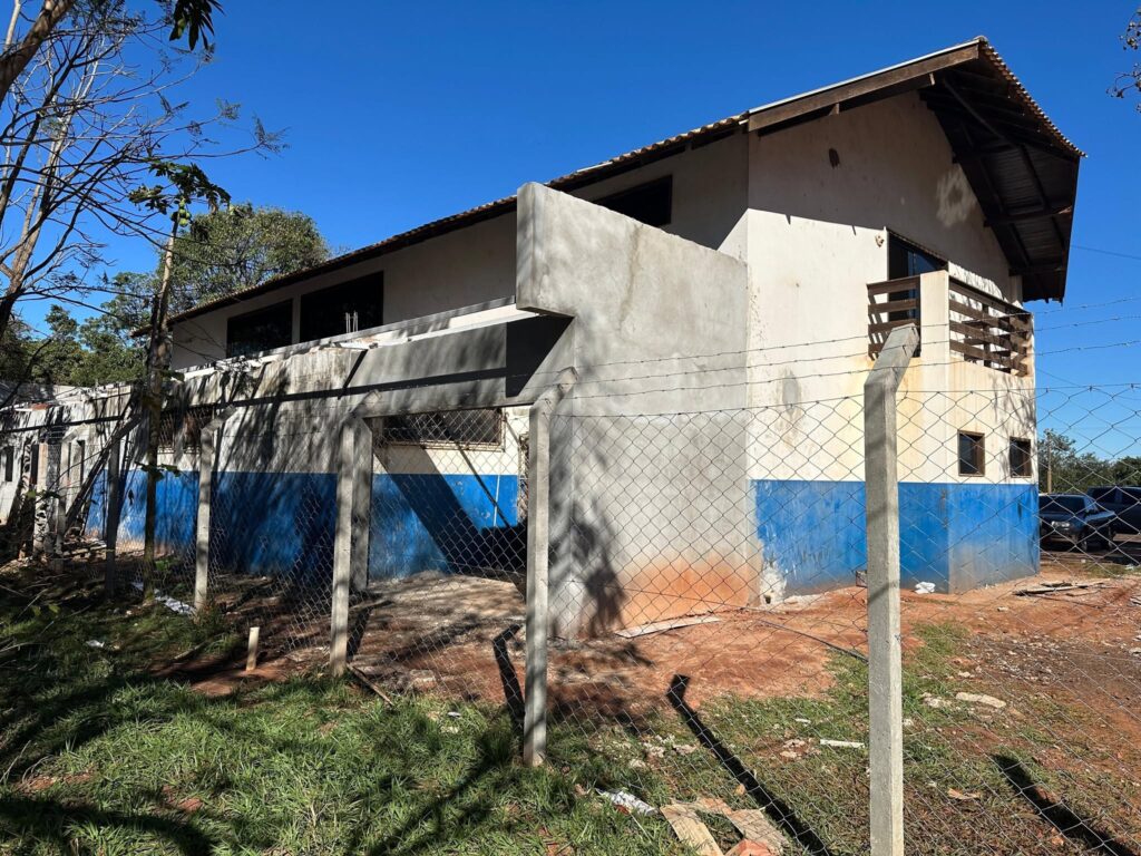 Em Itaquiraí, prefeito Thalles acompanha obras de reformas e visita Estação de Tratamento de Esgoto