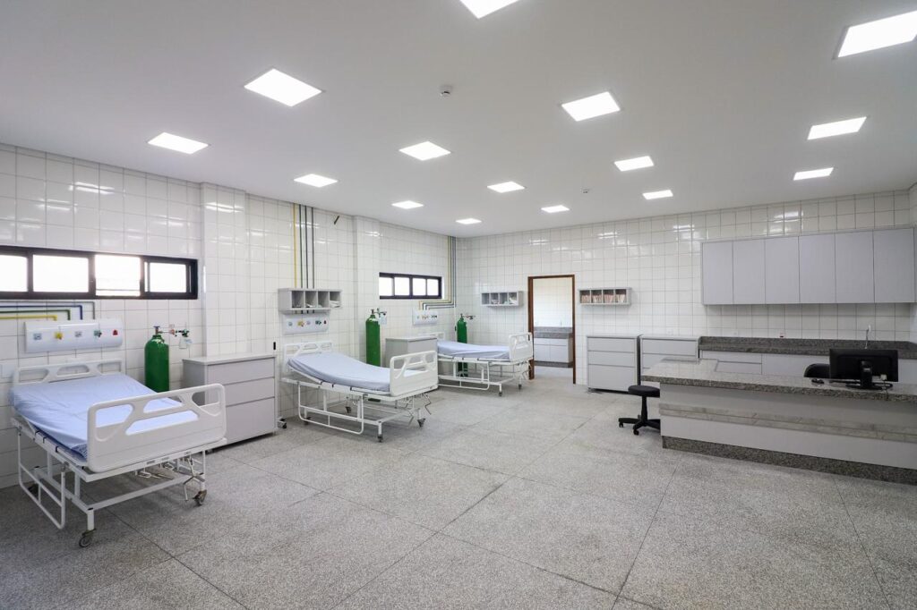 Caarapó ganha pacote de obras urbanas, com reforma de hospital e nova rodovia MS-378 Caarapó ganha pacote de obras urbanas, com reforma de hospital e nova rodovia MS-378