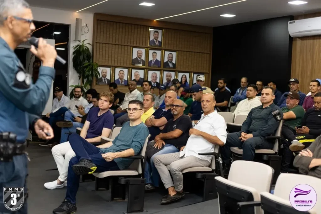 Promuse da 3ª CIPM de Amambai participa de ação de prevenção à violência contra a mulher em Caarapó Promuse da 3ª CIPM de Amambai participa de ação de prevenção à violência contra a mulher em Caarapó