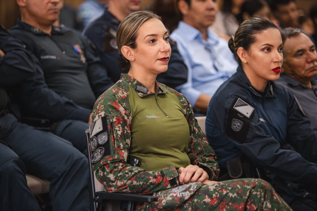 Prefeita de Caarapó participa de cerimônia de troca de comando da Polícia Militar Prefeita de Caarapó participa de cerimônia de troca de comando da Polícia Militar