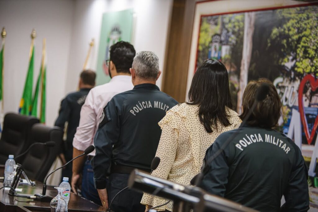 Prefeita de Caarapó participa de cerimônia de troca de comando da Polícia Militar Prefeita de Caarapó participa de cerimônia de troca de comando da Polícia Militar
