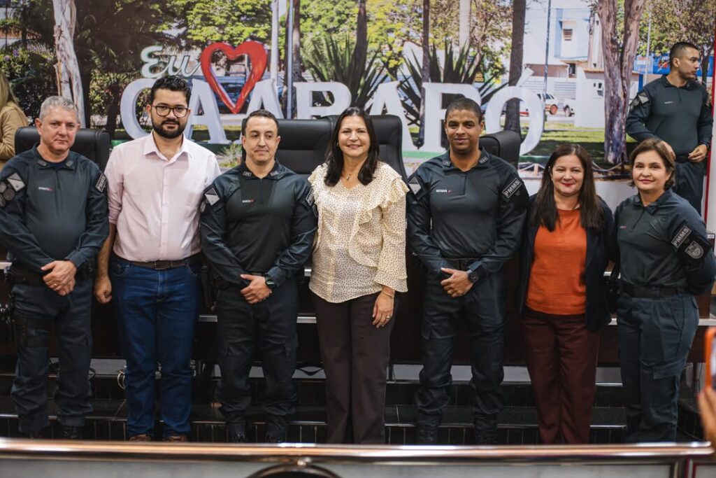 Prefeita de Caarapó participa de cerimônia de troca de comando da Polícia Militar Prefeita de Caarapó participa de cerimônia de troca de comando da Polícia Militar
