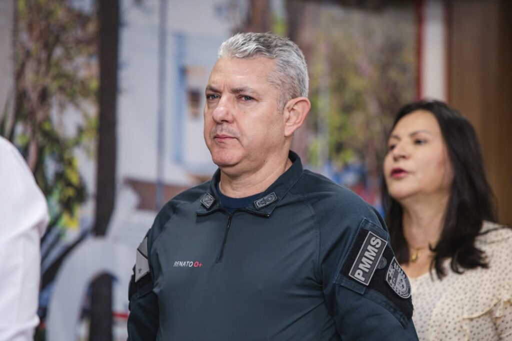 Prefeita de Caarapó participa de cerimônia de troca de comando da Polícia Militar Prefeita de Caarapó participa de cerimônia de troca de comando da Polícia Militar