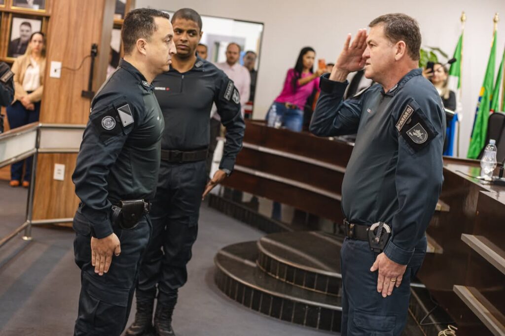 Prefeita de Caarapó participa de cerimônia de troca de comando da Polícia Militar Prefeita de Caarapó participa de cerimônia de troca de comando da Polícia Militar