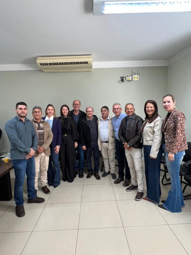 Prefeitura de Amambai recebe visita institucional do vice-governador Barbosinha Prefeitura de Amambai recebe visita institucional do vice-governador Barbosinha