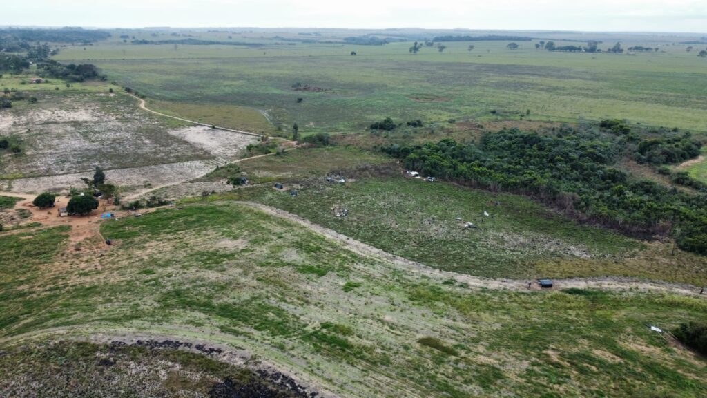 Após decisão da Justiça Federal, indígenas voltam a ocupar Fazenda Limoeiro em Amambai Após decisão da Justiça Federal, indígenas voltam a ocupar Fazenda Limoeiro em Amambai