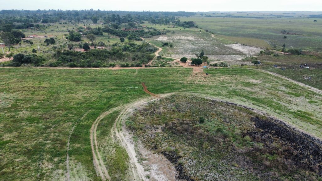 Após decisão da Justiça Federal, indígenas voltam a ocupar Fazenda Limoeiro em Amambai Após decisão da Justiça Federal, indígenas voltam a ocupar Fazenda Limoeiro em Amambai