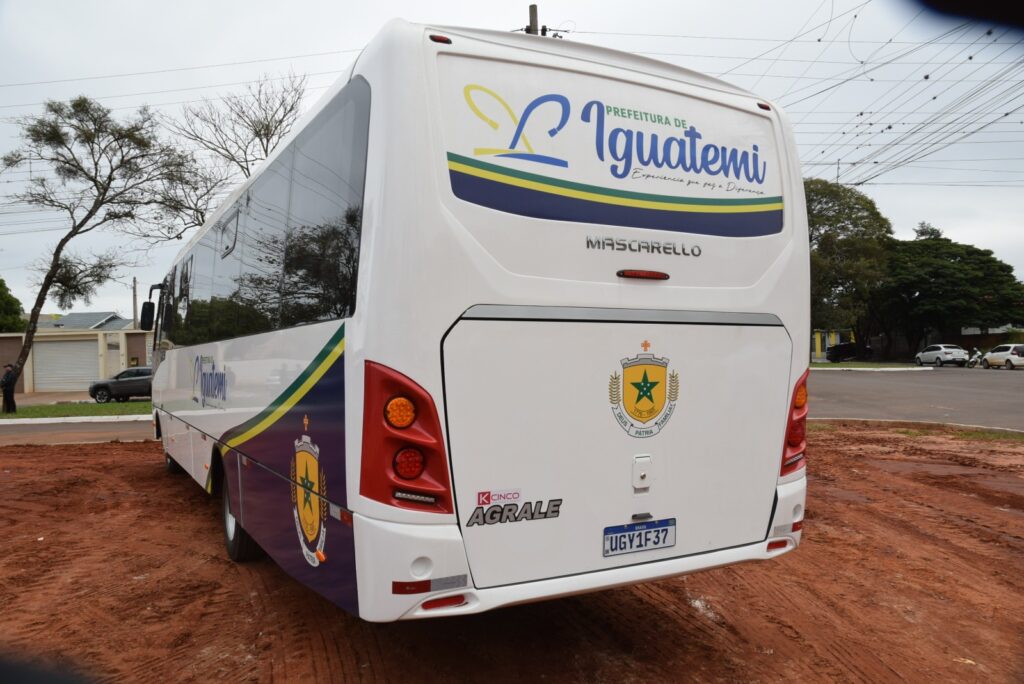Prefeitura de Iguatemi adquire ônibus com recursos próprios