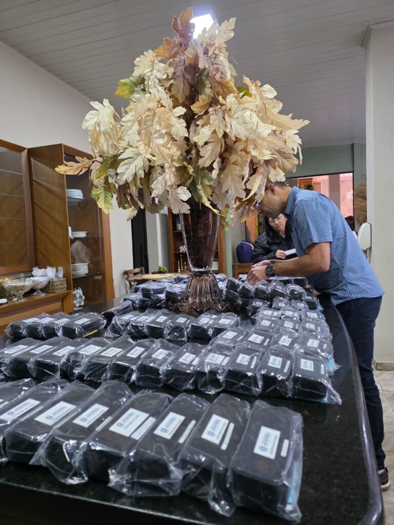 Prefeitura de Amambai realiza entrega de 138 óculos de grau e reforça compromisso com a saúde visual