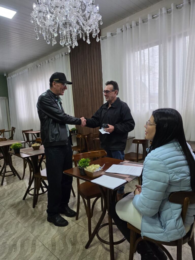 Prefeitura de Amambai realiza entrega de 138 óculos de grau e reforça compromisso com a saúde visual