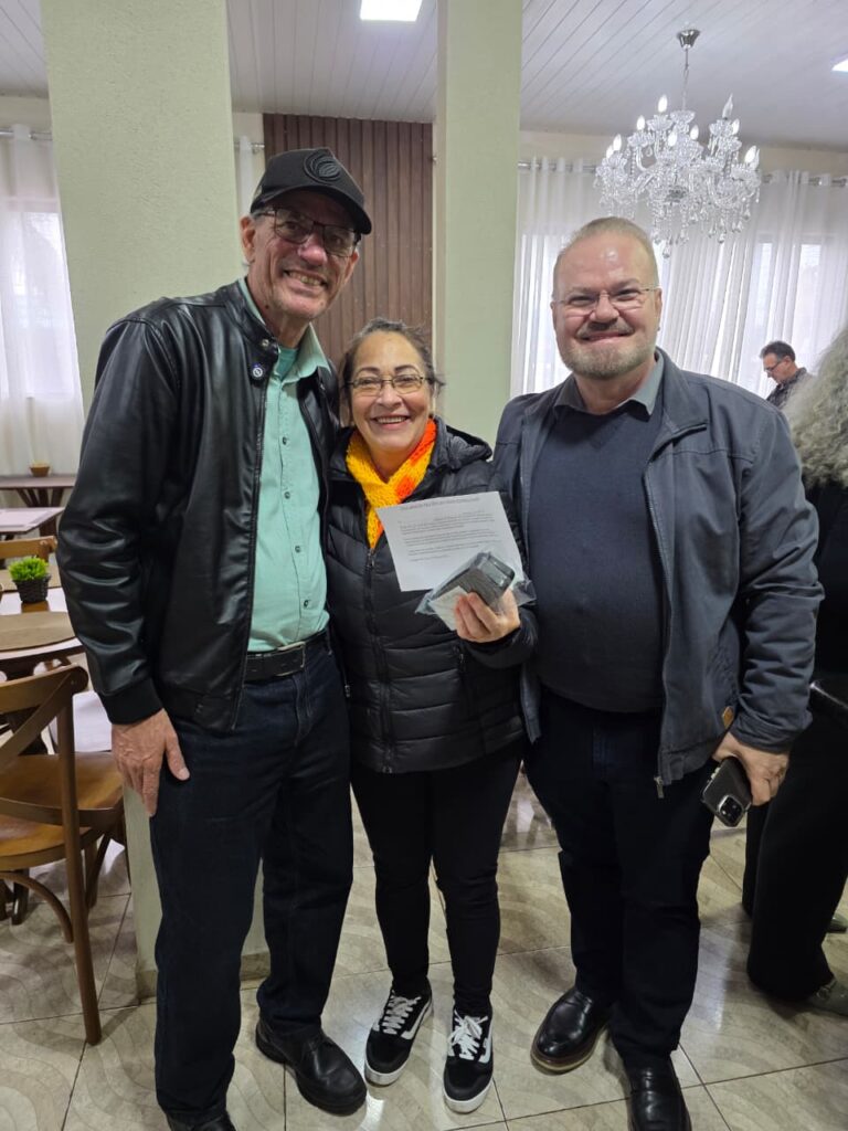 Prefeitura de Amambai realiza entrega de 138 óculos de grau e reforça compromisso com a saúde visual