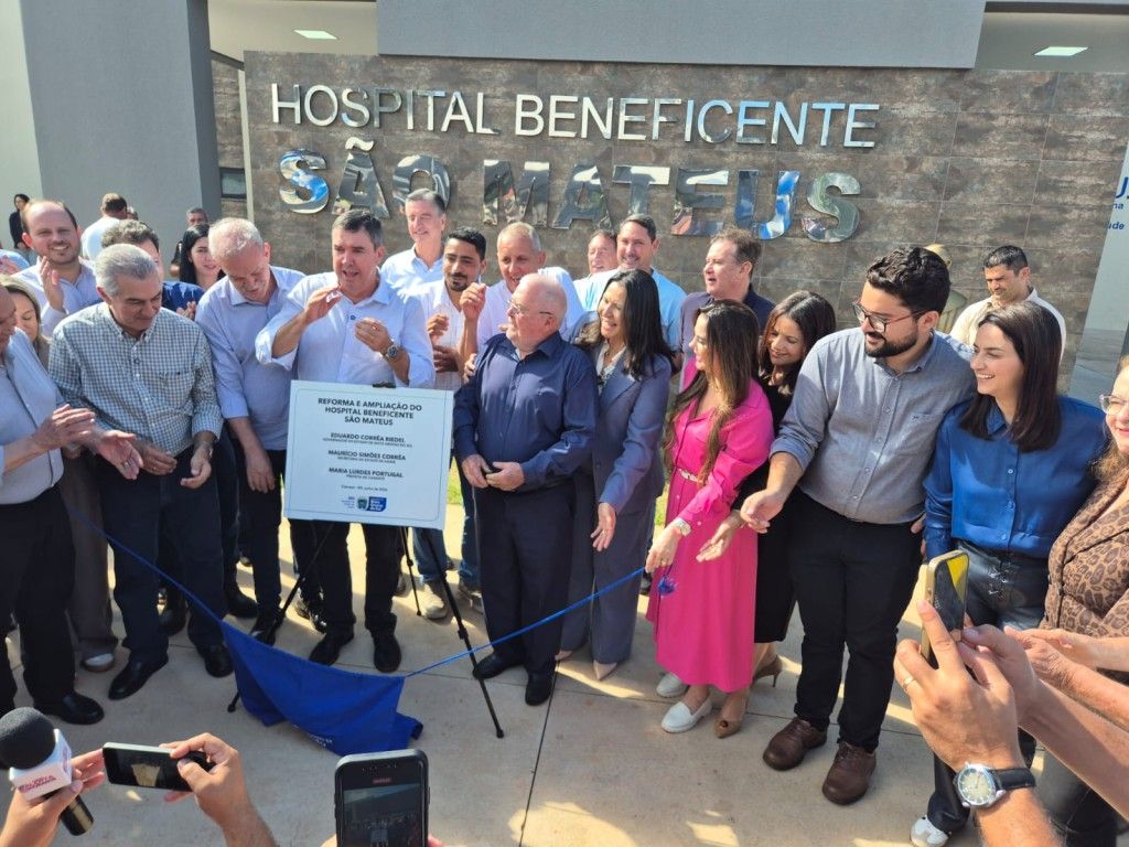 Vereadores de Caarapó recepcionam governador e participam de inauguração do Hospital São Mateus Vereadores de Caarapó recepcionam governador e participam de inauguração do Hospital São Mateus