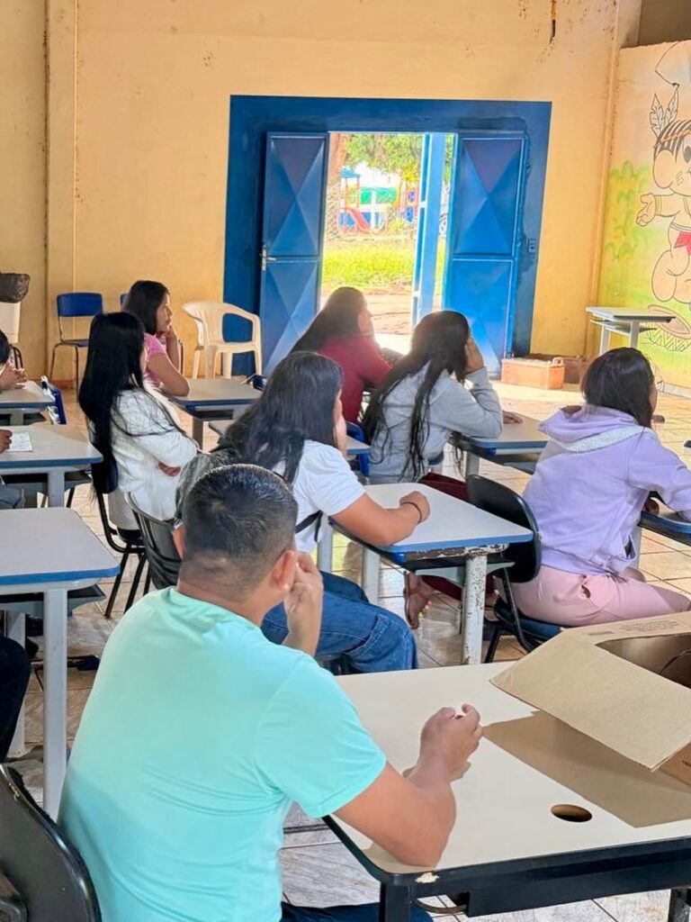Prefeitura de Tacuru promove curso de Informática e Inteligência Artificial na Aldeia Sassoró Prefeitura de Tacuru promove curso de Informática e Inteligência Artificial na Aldeia Sassoró
