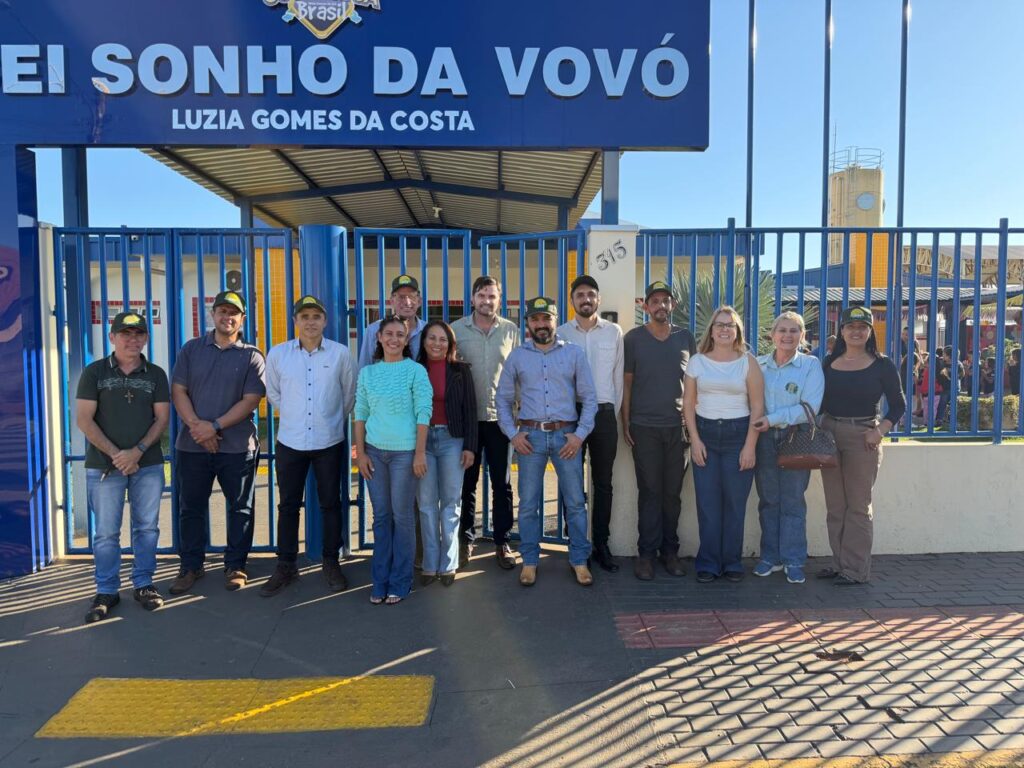 Caravana de Amambai realiza visita técnica a Costa Rica para conhecer projetos de referência Caravana de Amambai realiza visita técnica a Costa Rica para conhecer projetos de referência