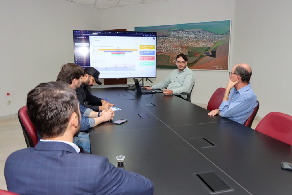 Prefeito de Amambai encerra missão técnica em Chapadão do Sul com foco em inovação e gestão pública Prefeito de Amambai encerra missão técnica em Chapadão do Sul com foco em inovação e gestão pública