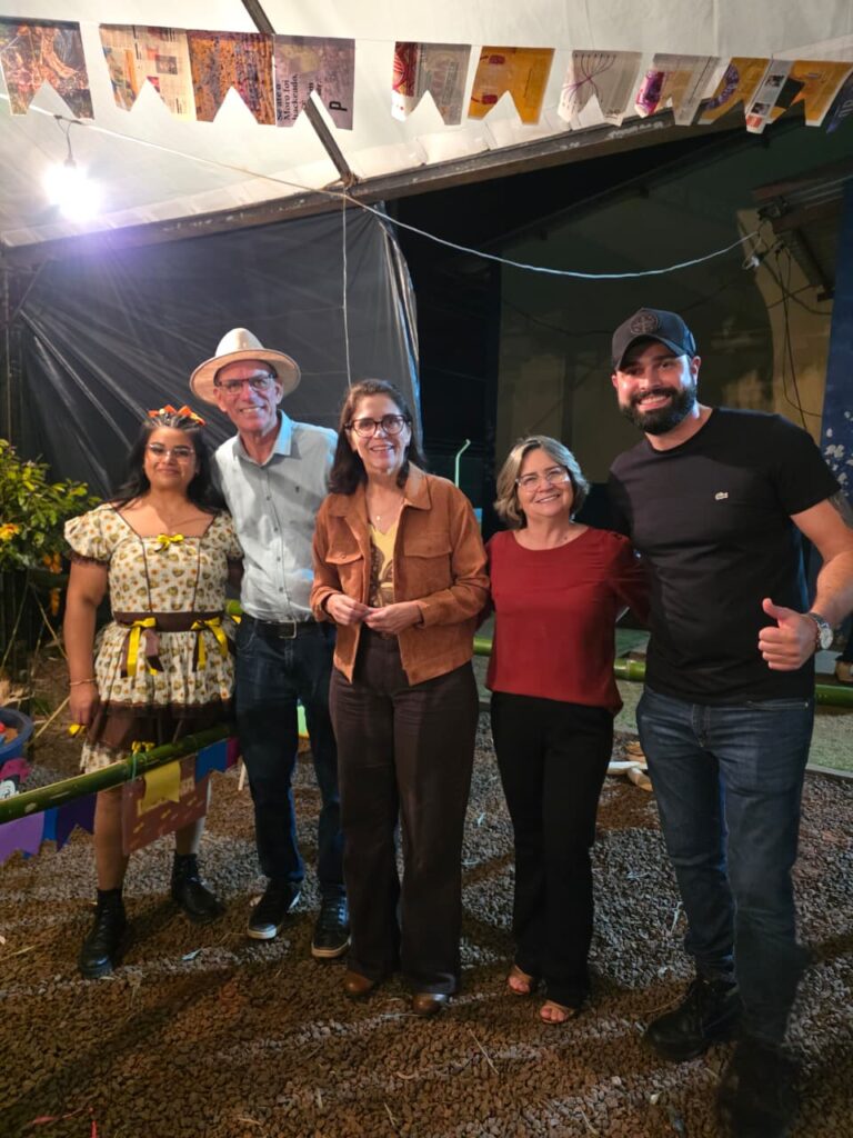 Amambai: Escola Municipal Novo Horizonte realizou tradicional Arraiá Amambai: Escola Municipal Novo Horizonte realizou tradicional Arraiá