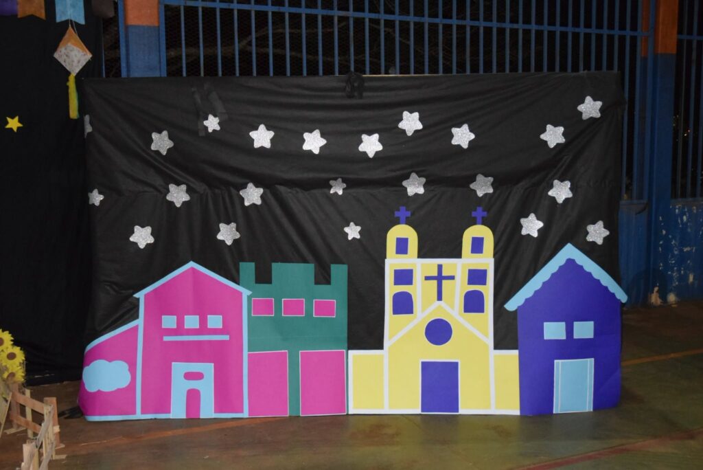 Festa julina da Educação Infantil Municipal reúne pais e familiares dos alunos em noite de belas apresentações em Iguatemi