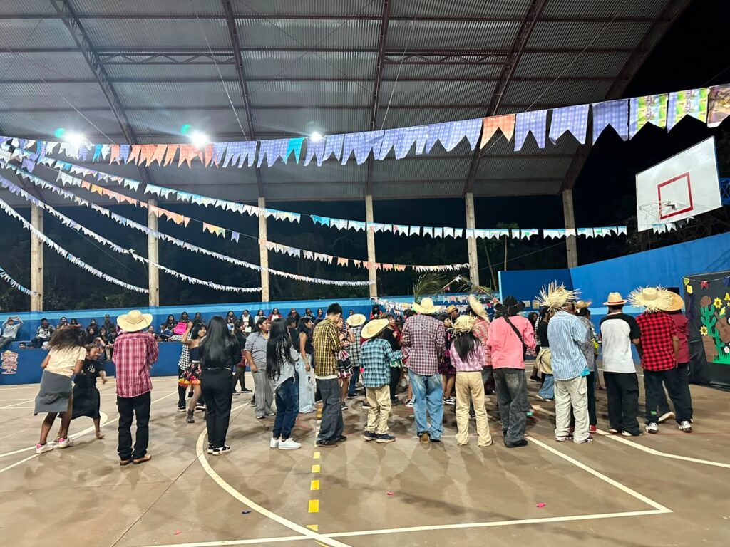Arraiá Jaguari 2026 reúne comunidade e celebra a cultura popular com grande participação em Amambai Arraiá Jaguari 2026 reúne comunidade e celebra a cultura popular com grande participação em Amambai