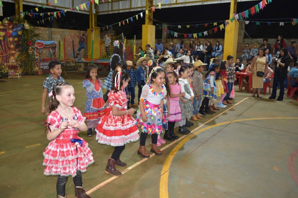Iguatemi: Em noite de alegria e tradição, Festa Julina movimenta comunidade escolar no Assentamento Auxiliadora