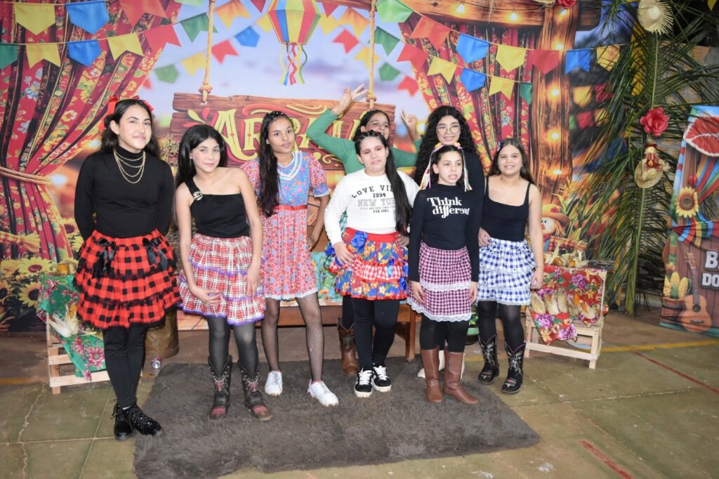 Iguatemi: Em noite de alegria e tradição, Festa Julina movimenta comunidade escolar no Assentamento Auxiliadora