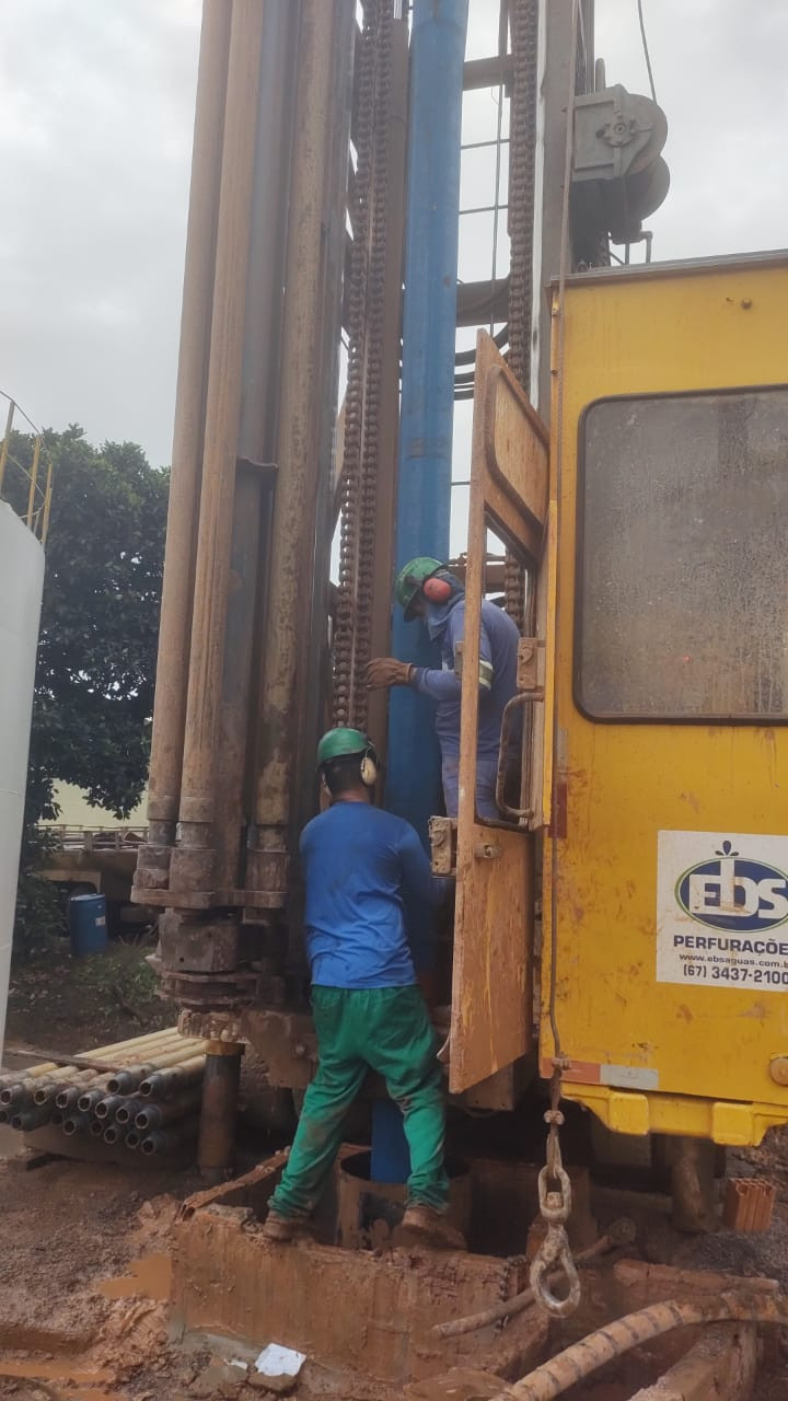 Sanesul realiza teste de vazão em novo poço de Amambaí