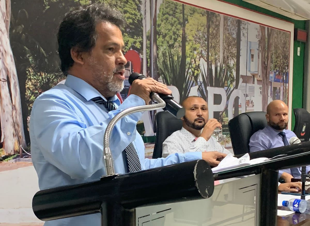 Vereador Bagaceira pede mudança do portão de acesso do CMEI Frei Mateus em Caarapó